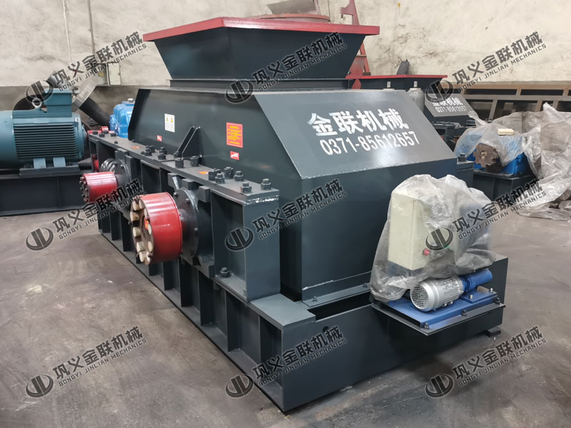 時(shí)產(chǎn)30噸對(duì)輥破碎機(jī)有哪些結(jié)構(gòu)，有哪些型號(hào)？