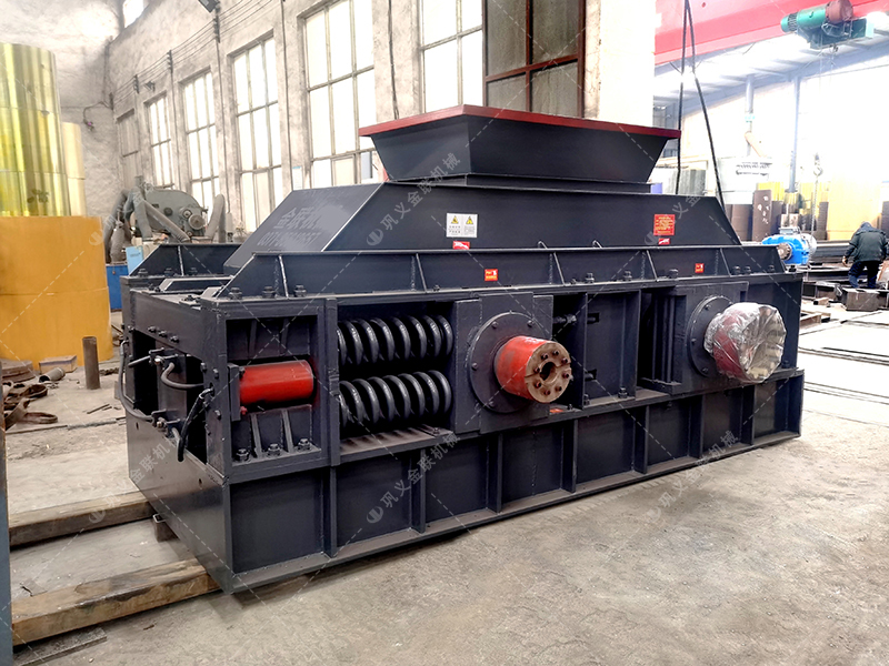 處理礦山廢石料用1510型對(duì)輥制砂機(jī)產(chǎn)能如何？
