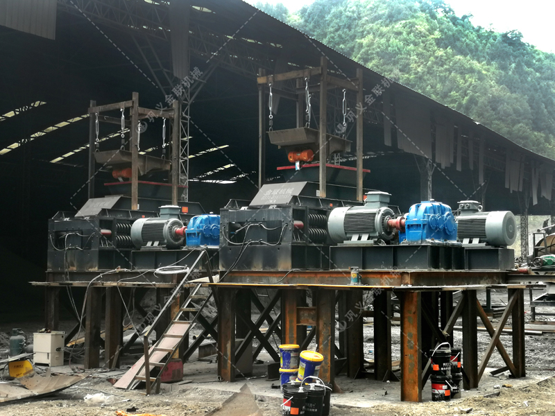 大型砂石廠購置一臺重型對輥破碎機(jī)需要投資多少？