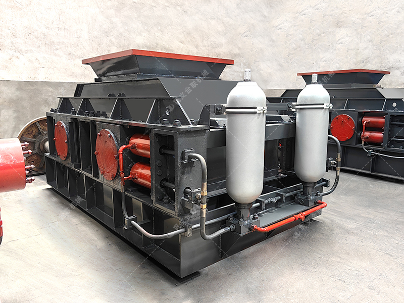 操作簡便高產(chǎn)：1000x800液壓對輥制砂機(jī)的人性化設(shè)計揭秘