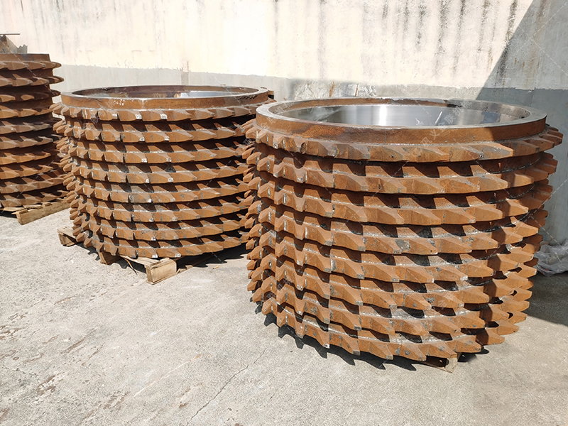 建筑垃圾資源化率要達(dá)60%，雙齒輥破碎機(jī)是不是必要選項(xiàng)？